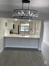 Building Photo - 1508 Whitehall Dr