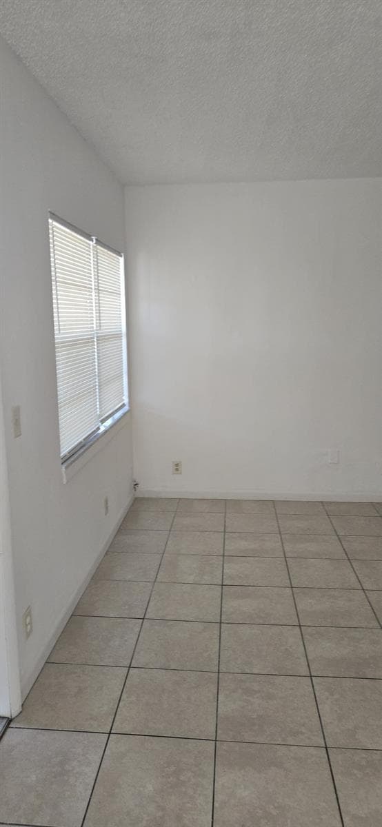 Building Photo - 230 SW 11th Ave
