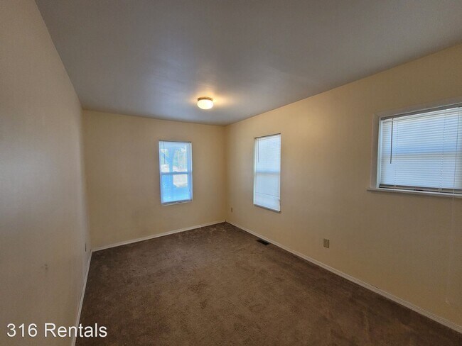 Building Photo - 1 br, 1 bath House - 546 N Clayton Ave