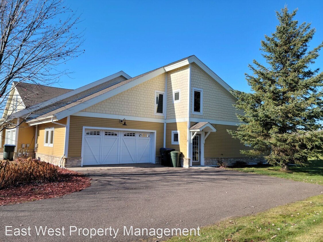 Foto principal - 3 br, 2 bath House - 1573 Carlton Ave W - ...