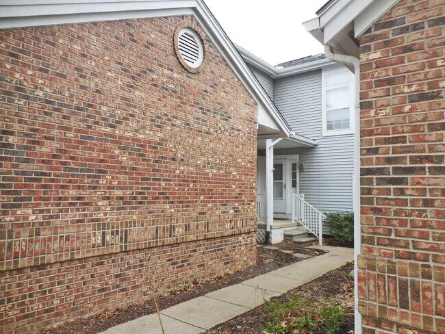 Foto del edificio - 4314 Hillside Dr