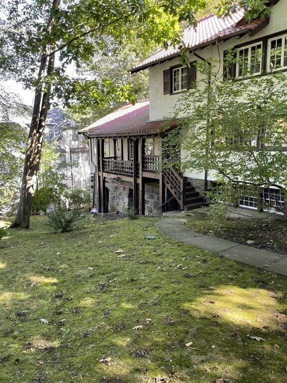 Building Photo - 283 Buckminster Rd