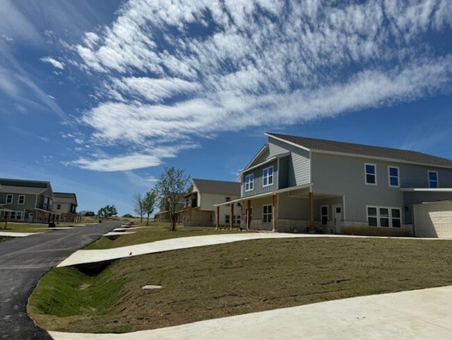 Building Photo - 3/2/2 - Peaster ISD - NO WATER BILL