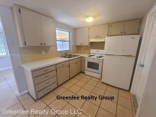 Building Photo - 2 br, 1.5 bath House - 7914 Jasmine Blvd