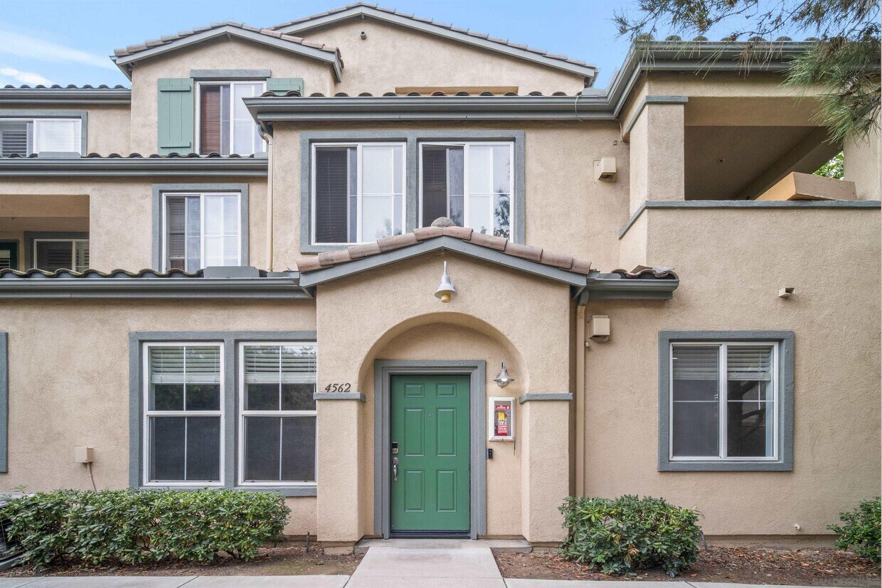 Primary Photo - 4562 Northern Moon Way