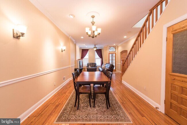 Foto del edificio - 3205 Hudson St