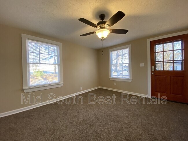 Foto del edificio - 209 E Hickory St