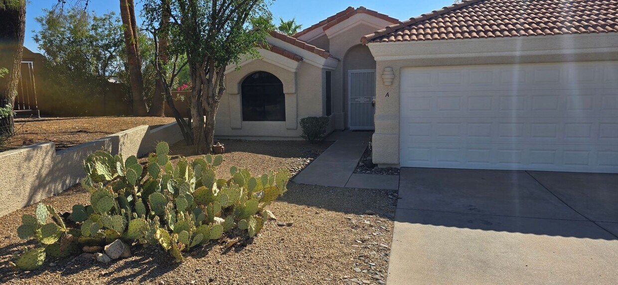 Foto principal - 14025 Sussex Pl