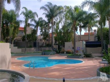 Foto del edificio - 1109 Tivoli Ln