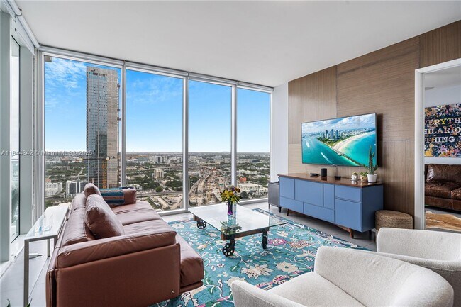 Building Photo - 1040 Biscayne Blvd