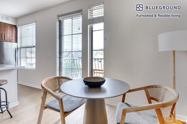 Foto del edificio - 1980 Kettner Blvd