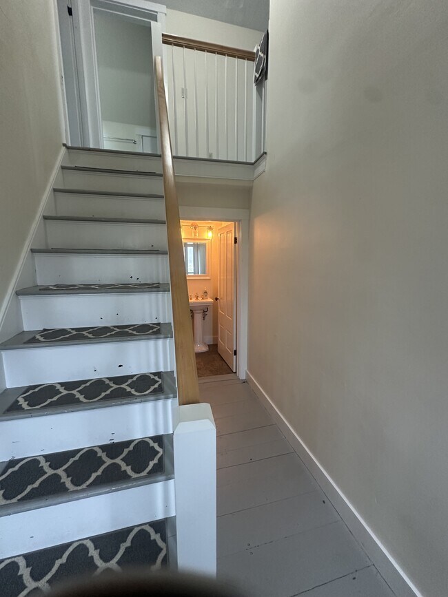 Foto del edificio - 799 River Rd