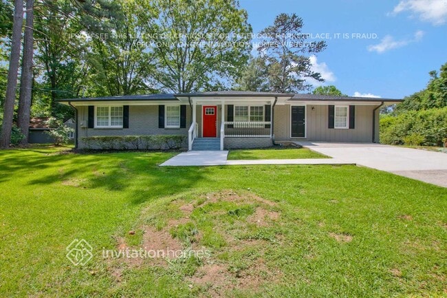 Building Photo - 1665 Elmwood Dr