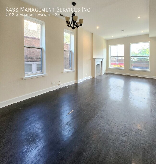 Foto del edificio - 4012 W Armitage Ave