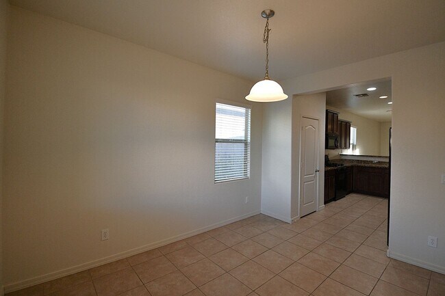 Building Photo - San Tan Heights Beauty