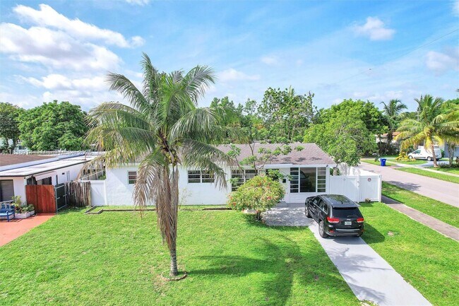 Foto del edificio - 1050 NE 156th St