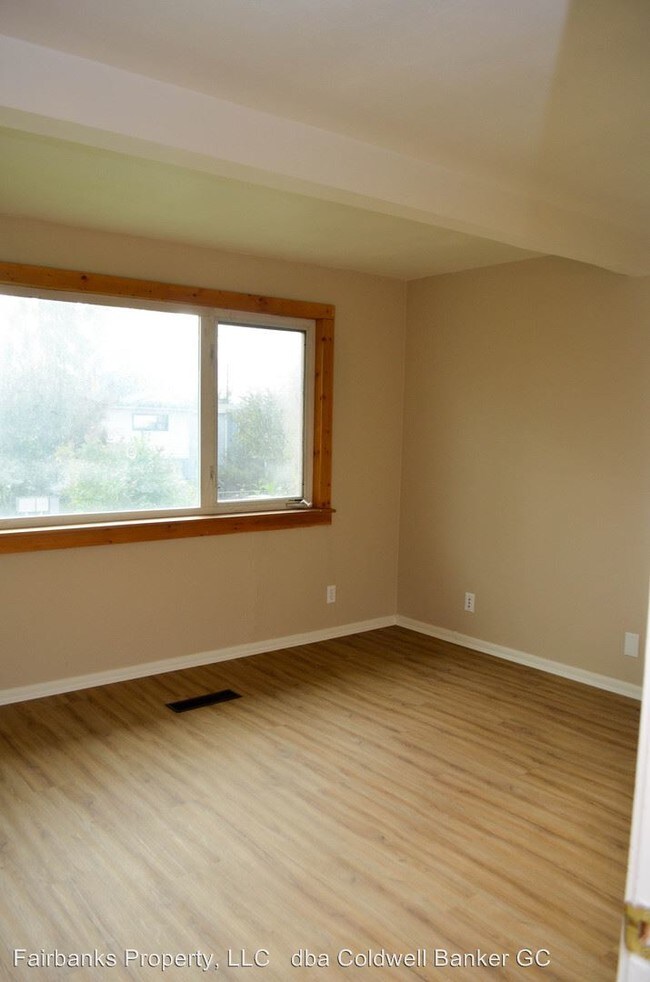 Building Photo - 1409 Lathrop St