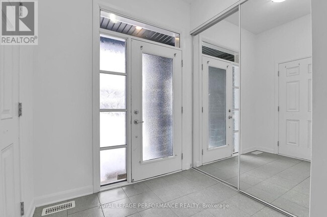 Photo du bâtiment - 51 Damselfish Walk