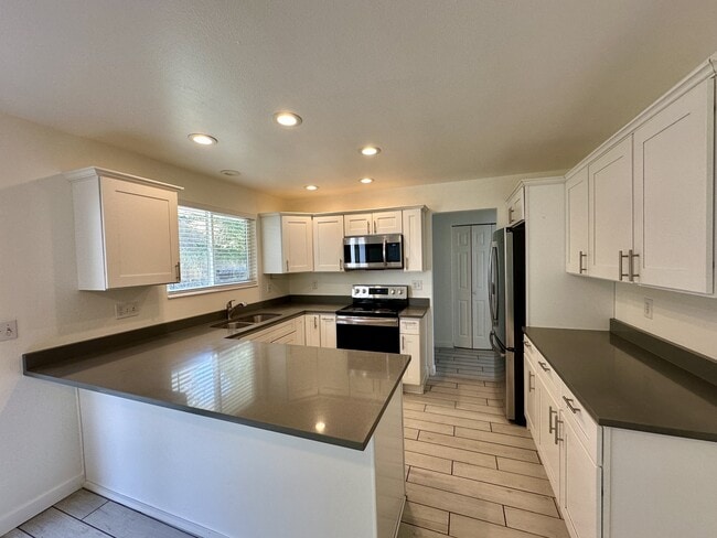 Building Photo - 9967 Electra Ln