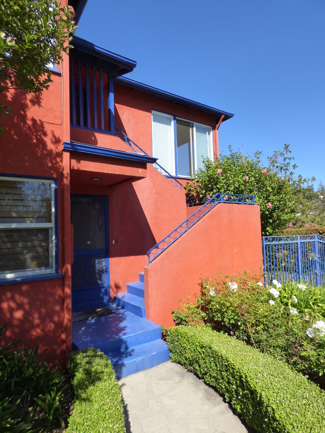 Primary Photo - 2430 Armstrong Ave