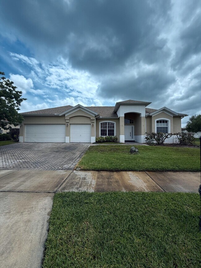 Building Photo - 408 North Key Lime Square SW