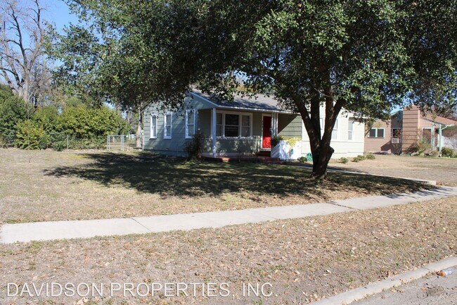 Building Photo - 3 br, 1.5 bath House - 309 Sutton Dr