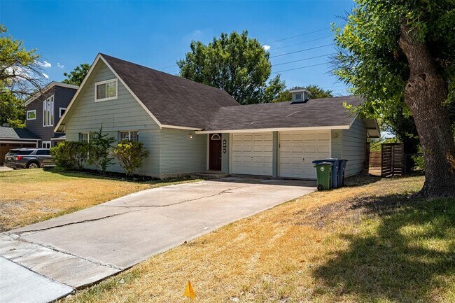 Foto del edificio - 5504 Coventry Ln