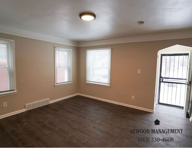 Foto del edificio - Fully Renovated 3-Bedroom Home – Move-In Ready for You!