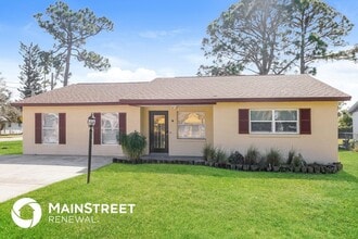 Building Photo - 301 Farmbrook Rd