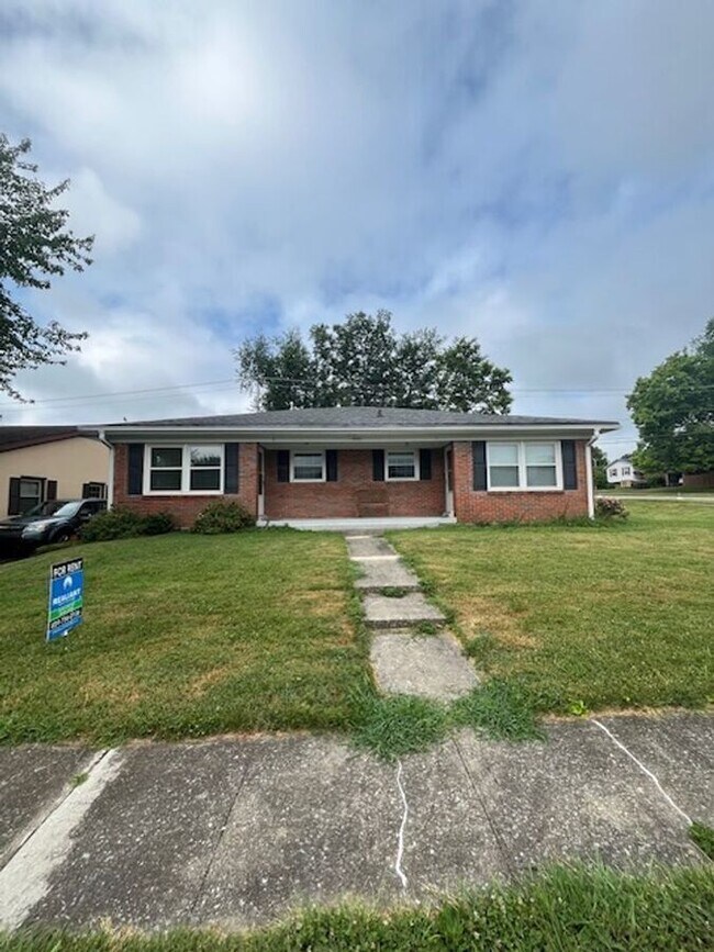 Foto del edificio - 2160 Winterberry Dr