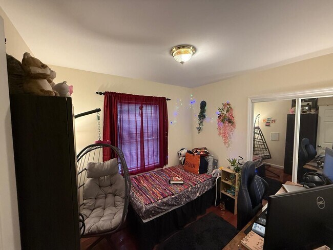 Foto del edificio - 208 Cambridge Ave