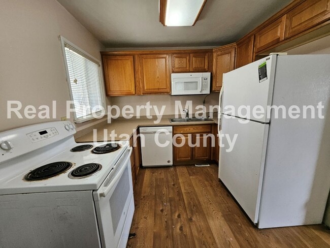 Building Photo - Cozy Provo home