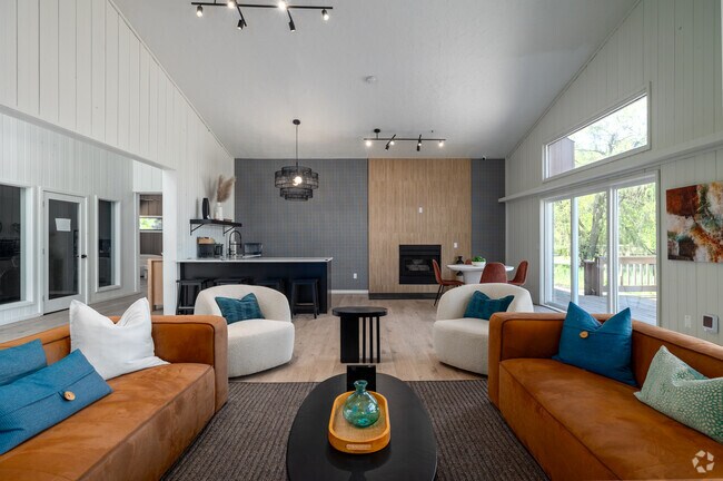 Building Photo - The Hamlets at Willoughby