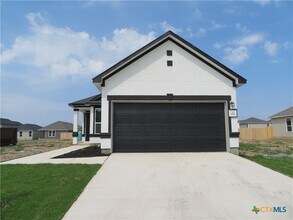 Building Photo - 352 Blacktail Dr