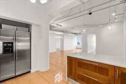 Foto del edificio - 210 South St