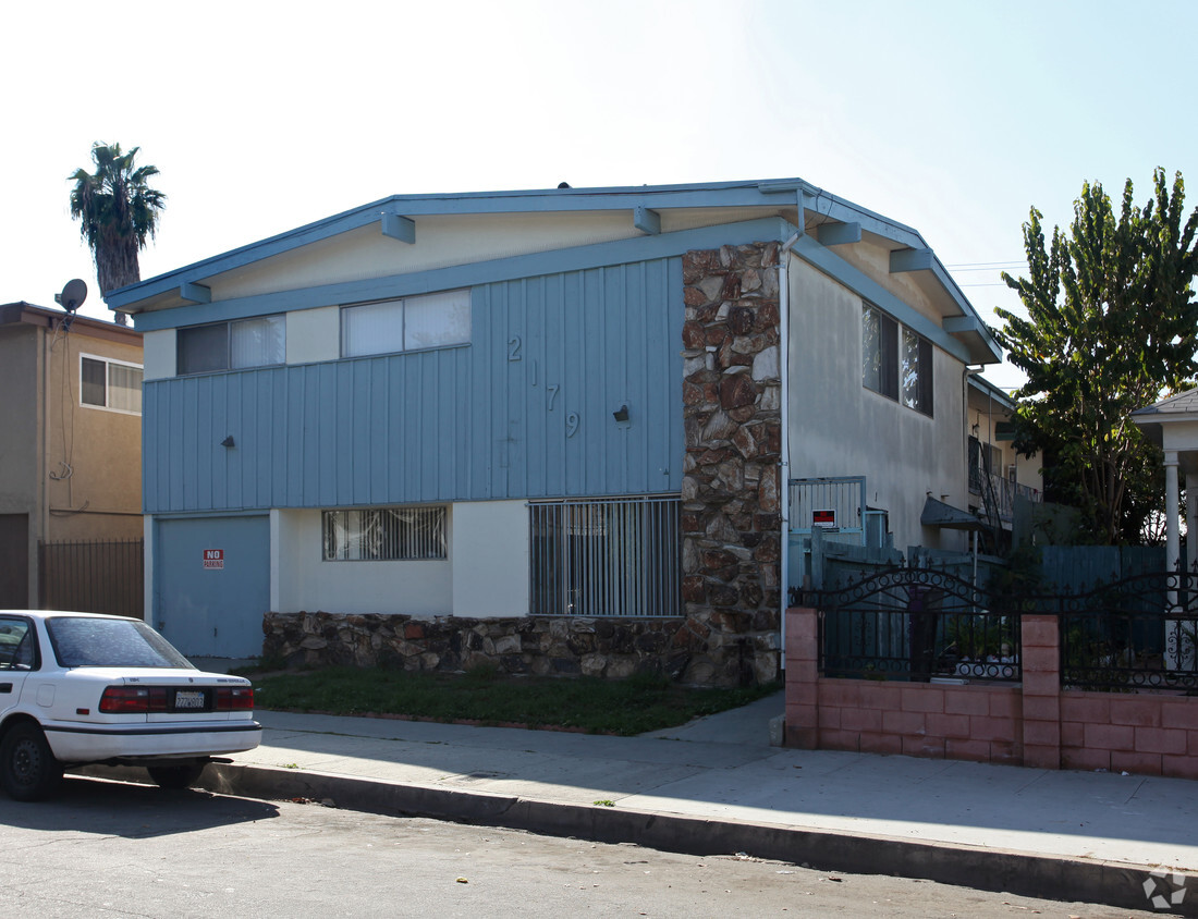 Primary Photo - The Elm Street Apartments