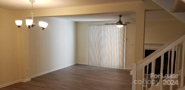 Building Photo - 5119 Fair Wind Ln