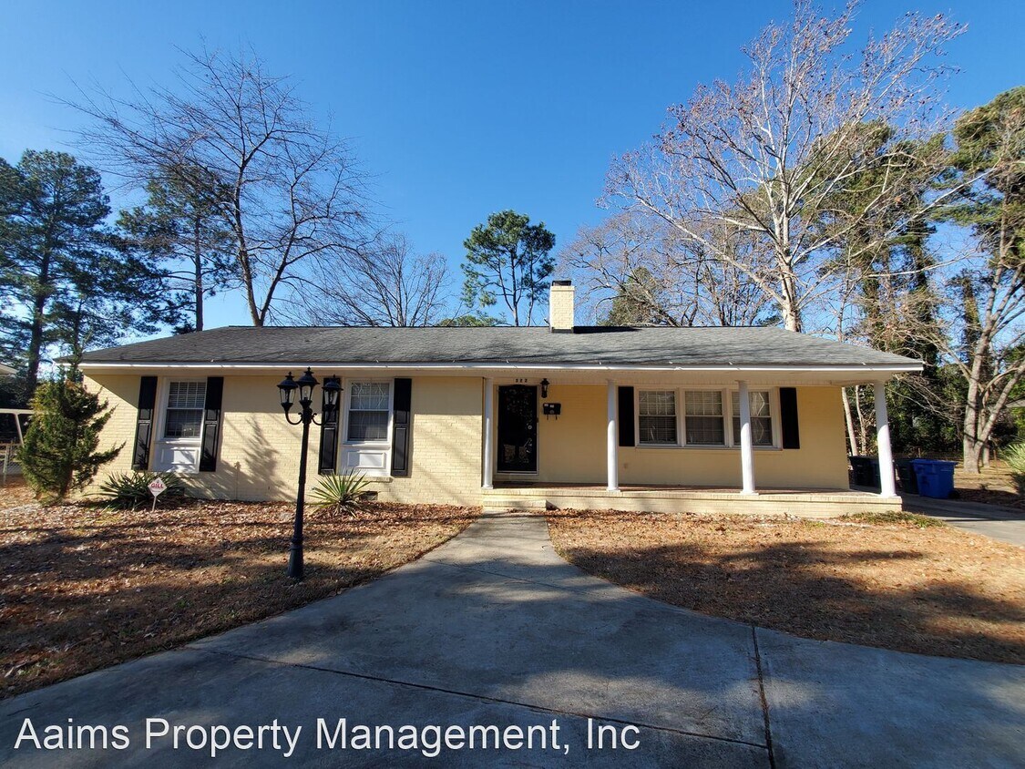 3 br, 2 bath House 322 S. McPherson Chur... House Rental in