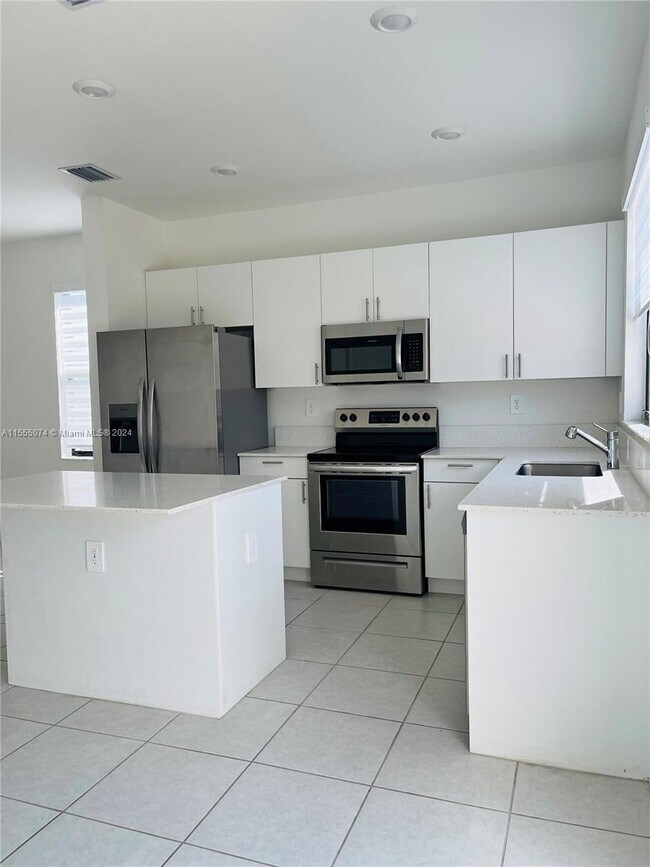 Foto del edificio - 11768 SW 247th Ter