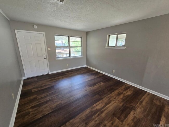 Foto del edificio - 5712 Wisteria Ct