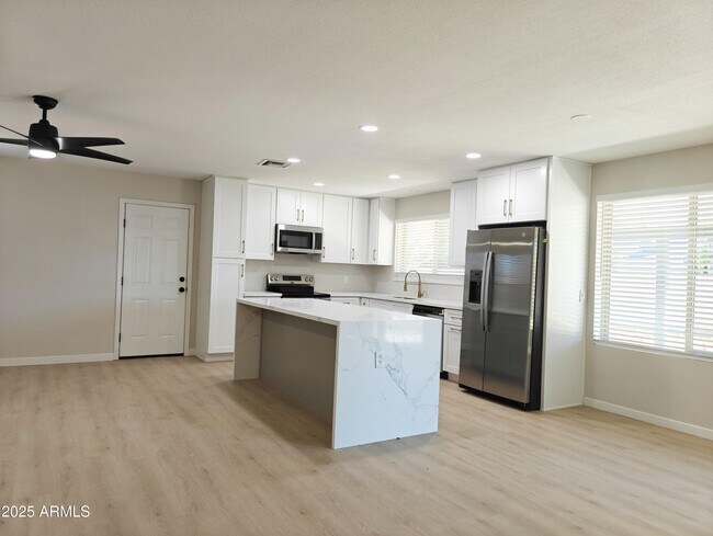 Foto del edificio - 2839 W Villa Maria Dr