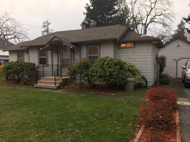 Front entrance - 1235 NE 119th Ave