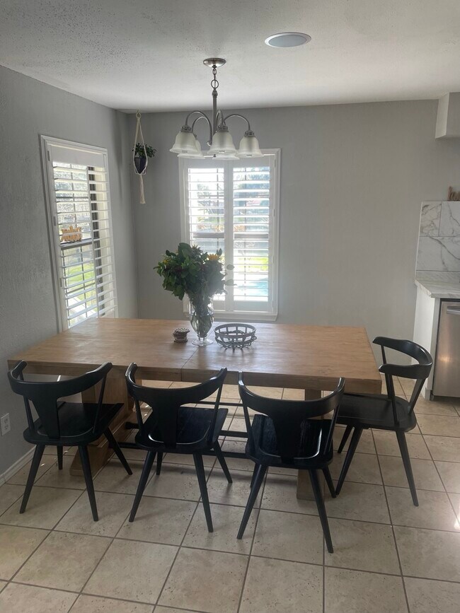 Foto del edificio - 204 Yaupon Dr