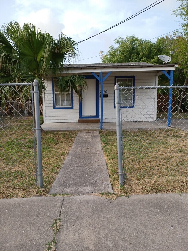 Primary Photo - 2418 Brannan St