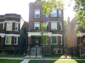 Building Photo - 6121 S St Lawrence Ave