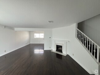 Building Photo - 18550 Hatteras St