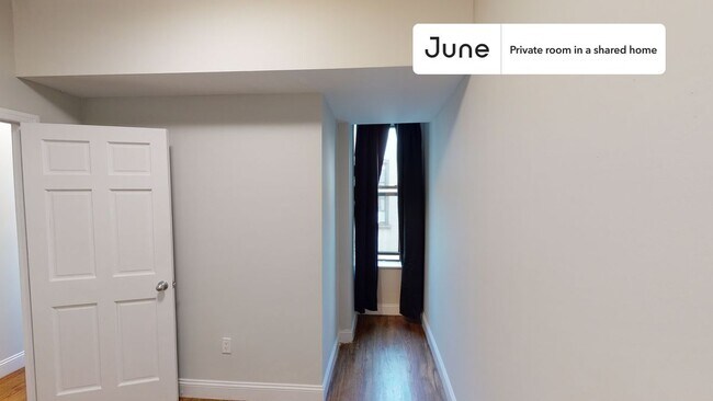 Foto del edificio - Room in Shared 4 bed/1 bath home