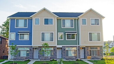 Building Photo - 221 N Martin St