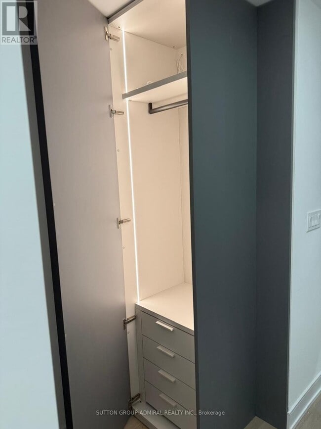 Building Photo - 48 Desiree Pl