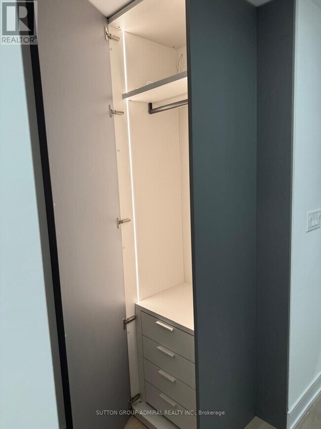 Photo du bâtiment - 48 Desiree Pl